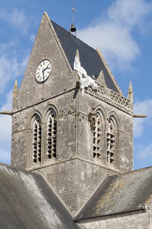 Logis Hotel Restaurant Le Sainte Mere Exteriör bild